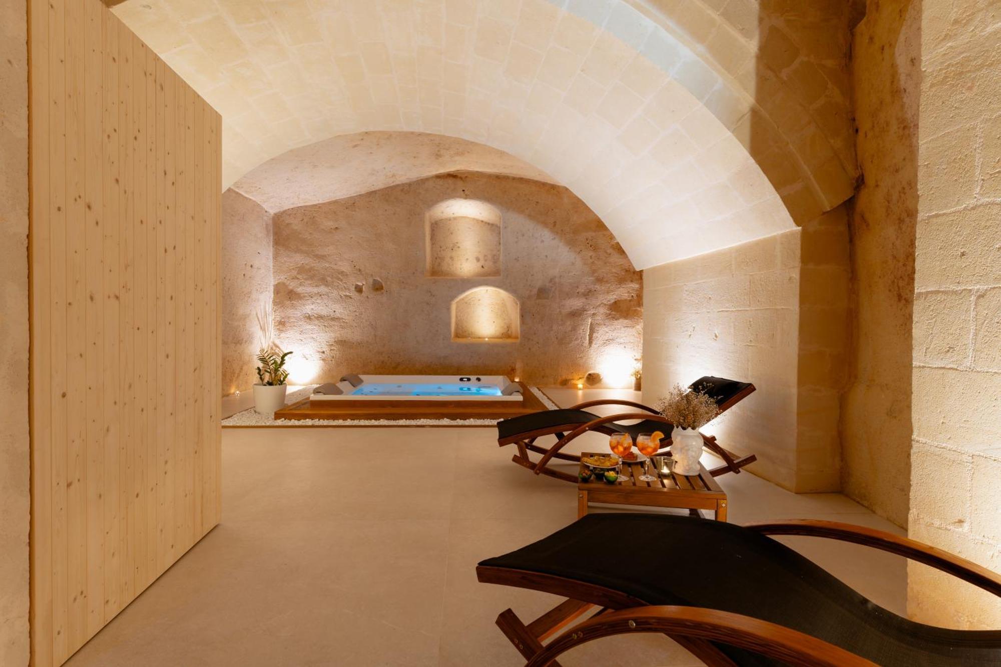 Endea Suite Rooms & Lounge Spa Matera Extérieur photo