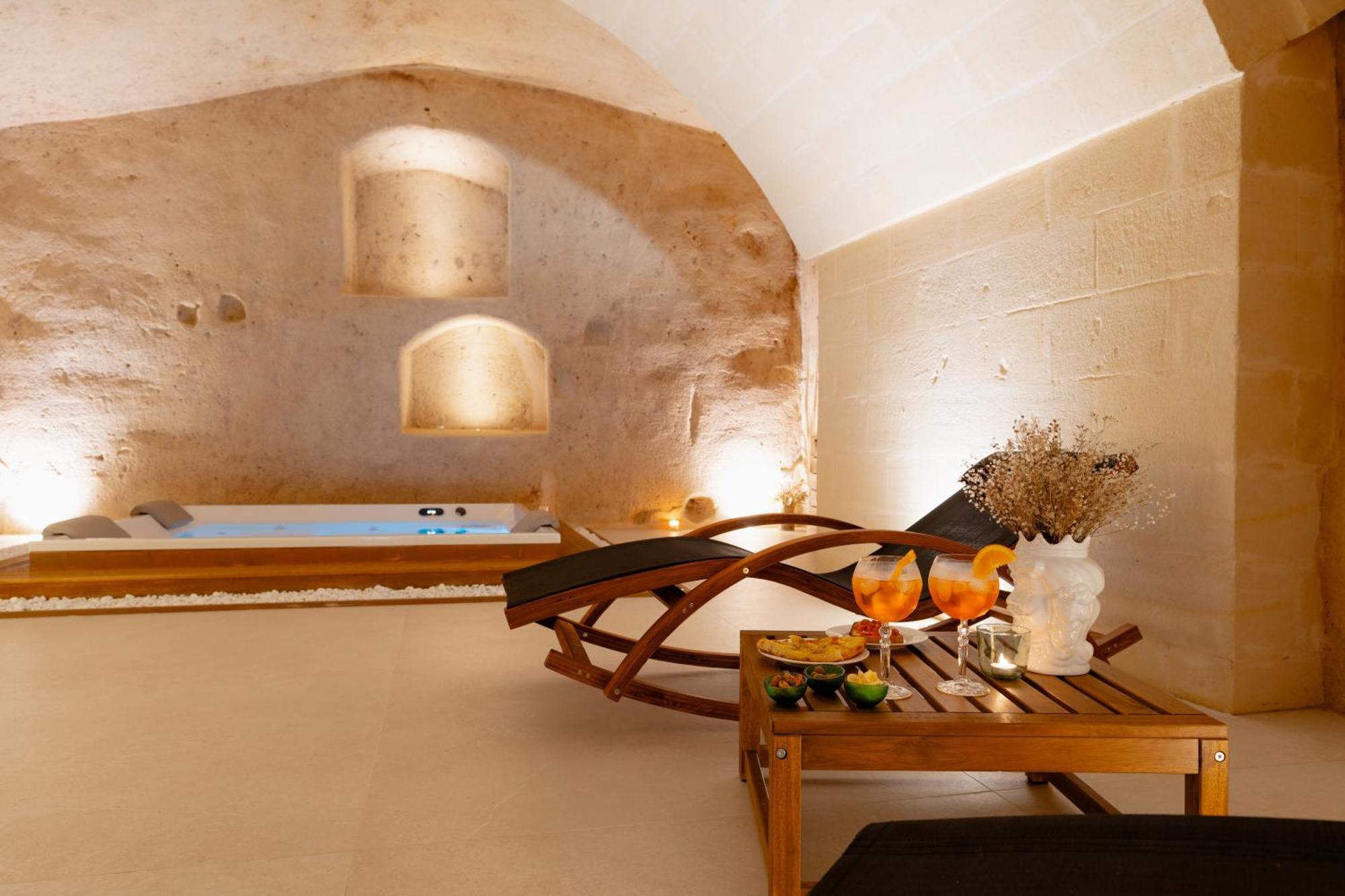 Endea Suite Rooms & Lounge Spa Matera Extérieur photo